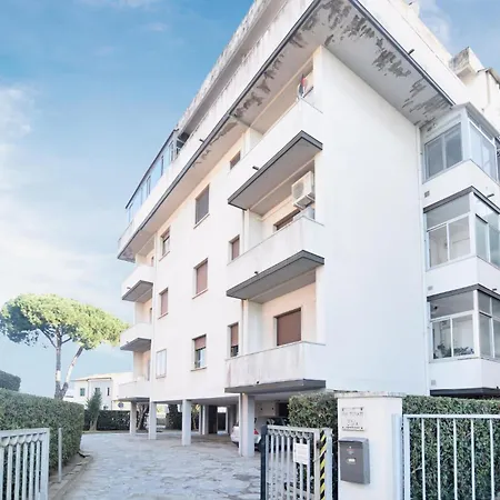 Beautiful In * Viareggio